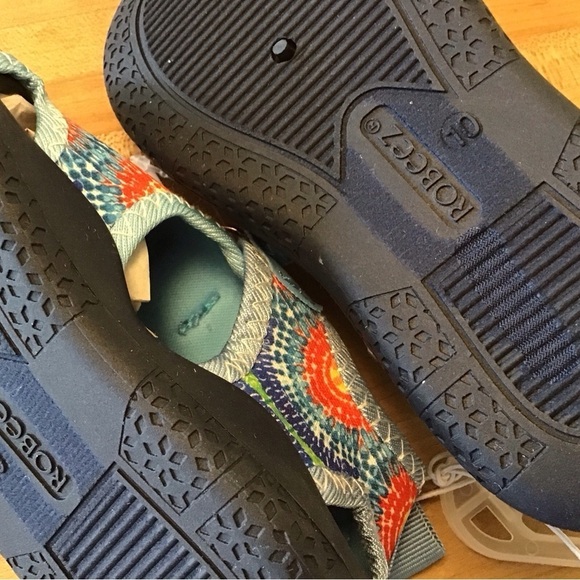 Robeez Spiral Tie Dye Slip Resistant Neoprene, Water, Pool Play Shoes Toddler 10 - Picture 2 of 7